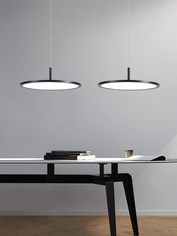 Kreative Scheiben-LED-Hängeleuchten in Schwarz oder Weiß - Modern, Einfach, Ultra-dünn - Ideal für Wohnzimmer, Schlafzimmer, Restaurant, Bar, Café - Unique Outlet