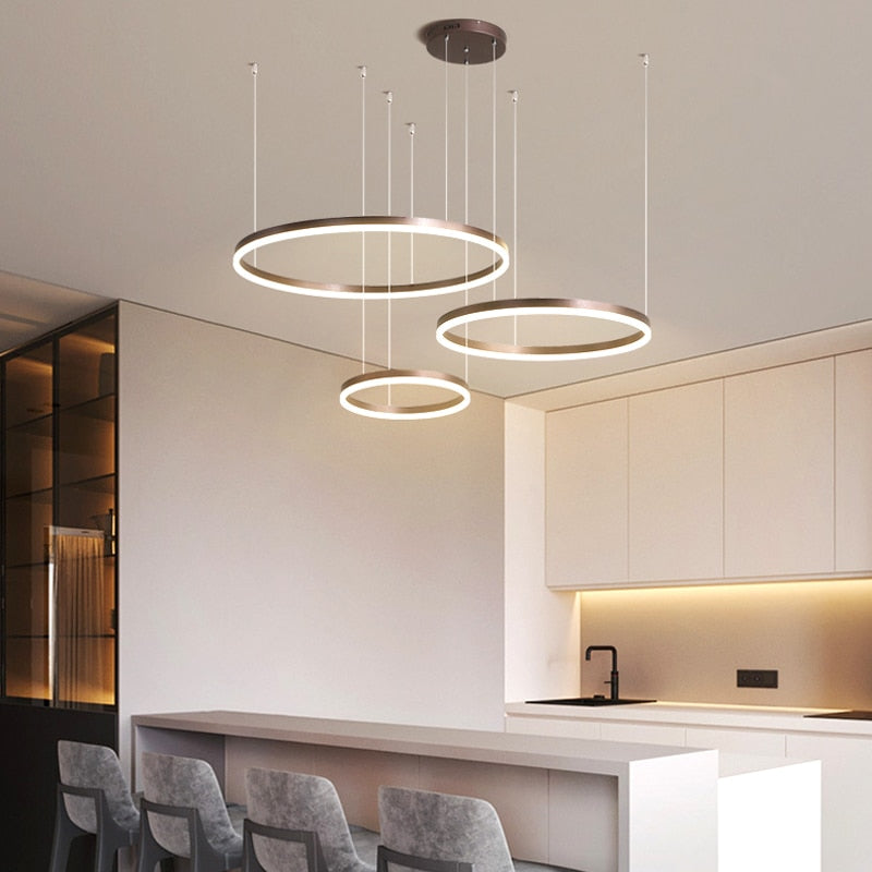 2023 Moderne LED-Kronleuchter-Heimbeleuchtung, gebürstete Ringe, Deckenmontage, hängende Lampe, Gold & Kaffee Farben (40/60/80cm) - Unique Outlet