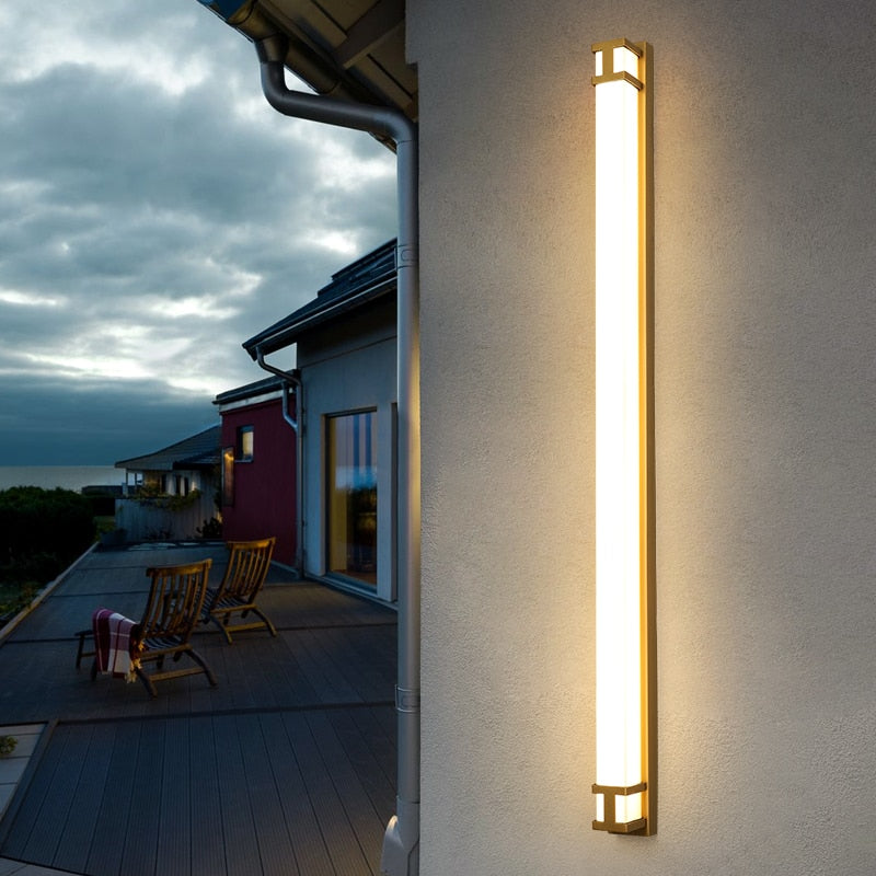 Neue Außenwandlampe, IP65 wasserdichte LED Langlichter, Garten Villa Veranda Wandleuchte, Gold/Schwarz, 110V/220V, Verschiedene Längen - Unique Outlet