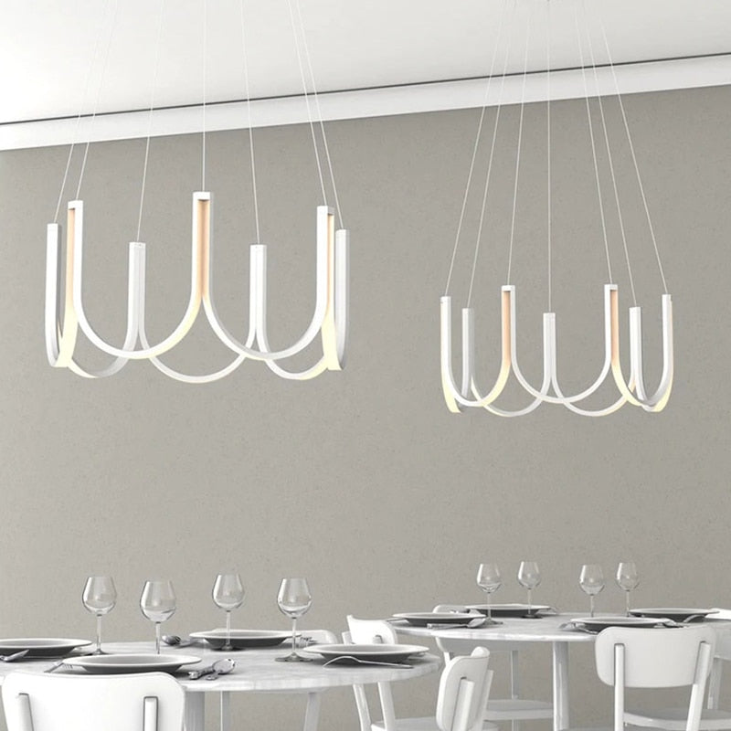 Postmoderne Minimalistische LED-Kronleuchter - Ideal für Wohnzimmer, Büro und Geschäftslokale - in Weiß oder Gold - Unique Outlet