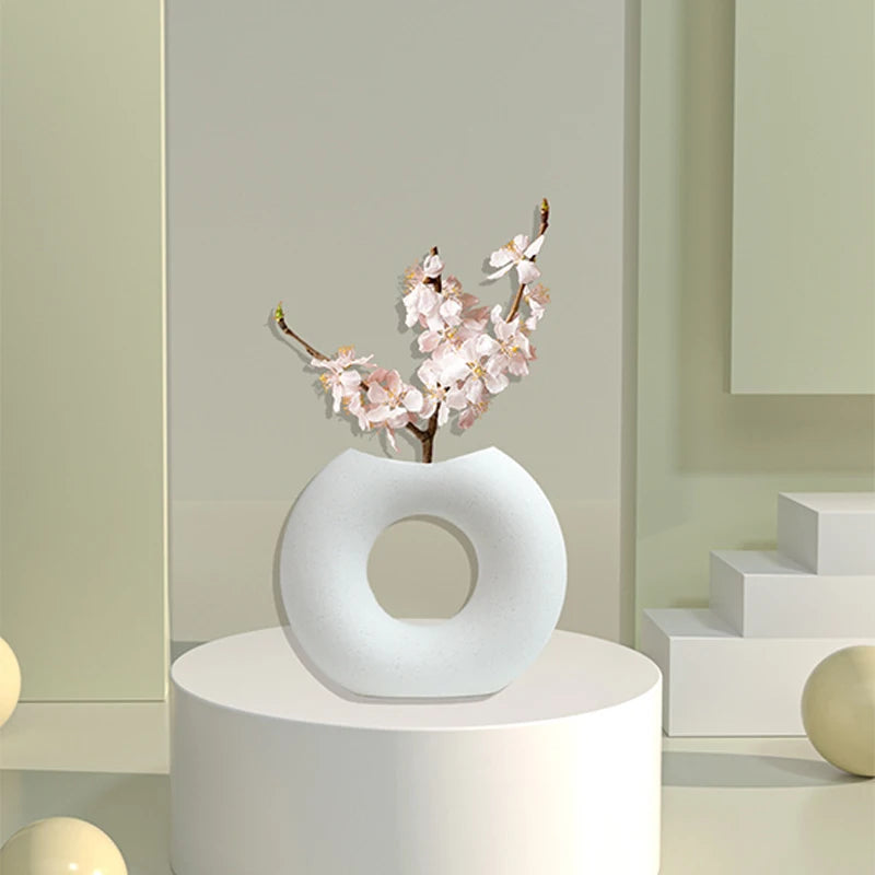 Moderne Donut Keramikvase im Nordic-Stil – Kreisförmiges Hohl-Design, Ideal für Wohnzimmer und Büro Dekoration - Unique Outlet