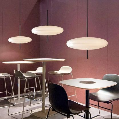 Moderne UFO-Pendelleuchte LED – Minimalistische Hängelampe in Schwarz und Weiß - Unique Outlet