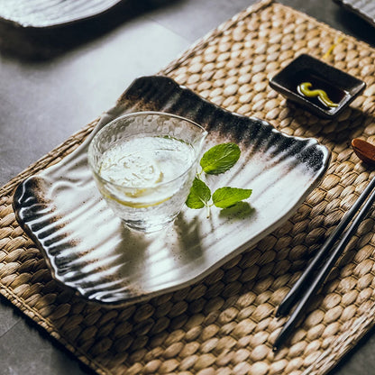 10-Zoll Kreative Keramik Sushi-Platte im japanischen Stil – Unregelmäßig geformte Servierplatte - Unique Outlet