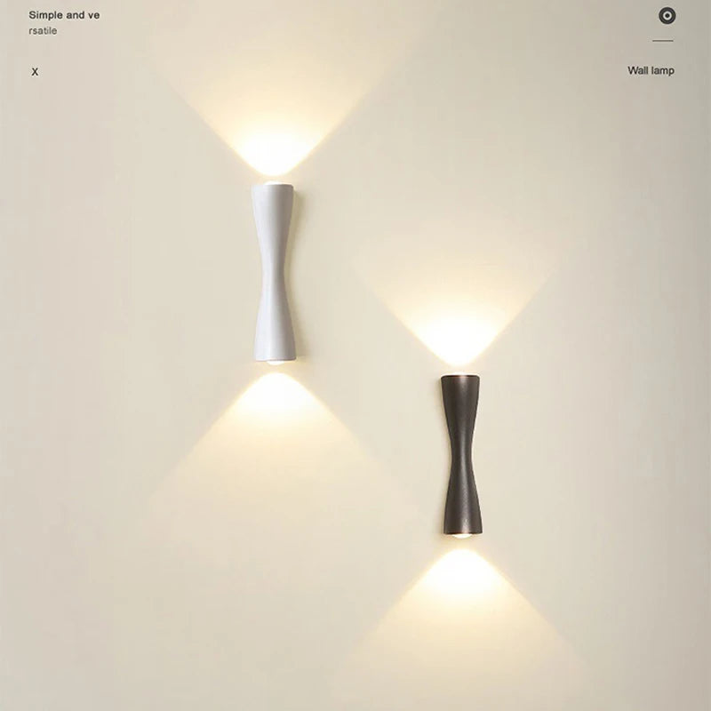 Moderne LED-Wandlampen - Wasserdichte Außenbeleuchtung in Gold, Schwarz und Weiß - Unique Outlet