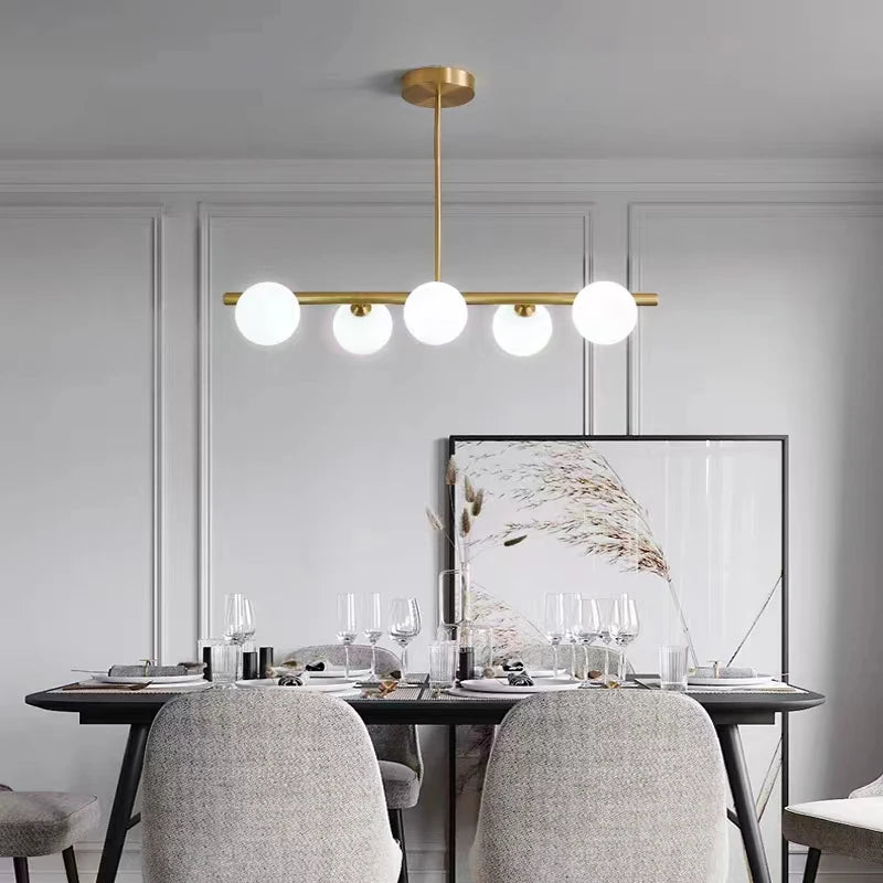 Nordischer LED-Glaskugel-Pendelleuchte in Gold – Dekorative Beleuchtung für Wohnzimmer und Schlafzimmer - Unique Outlet