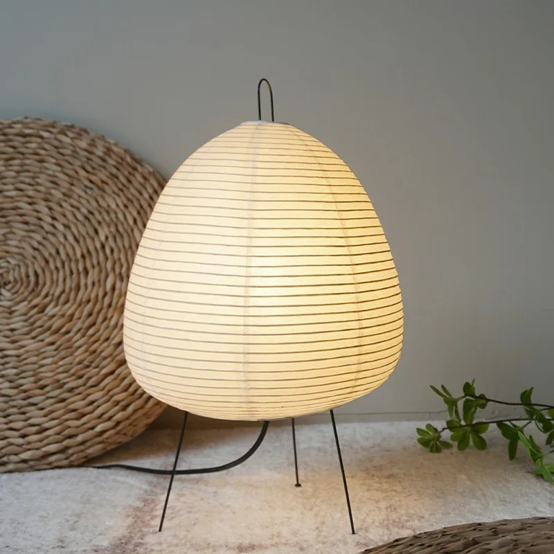 Japanische Reispapier Tischlampe – Handgefertigte Beleuchtung im Wabi-Sabi-Stil für Wohn- und Schlafzimmer - Unique Outlet