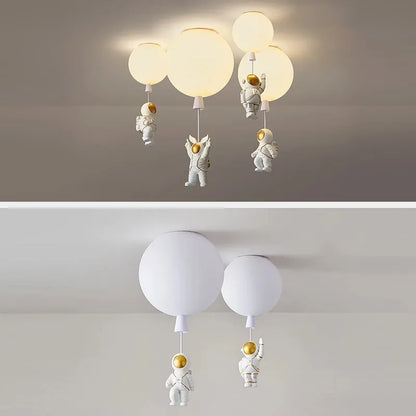 Moderne LED-Astronaut-Ballon-Pendelleuchten – Kreative Kinderzimmer-Dekoration mit Glasball-Hängelampen - Unique Outlet