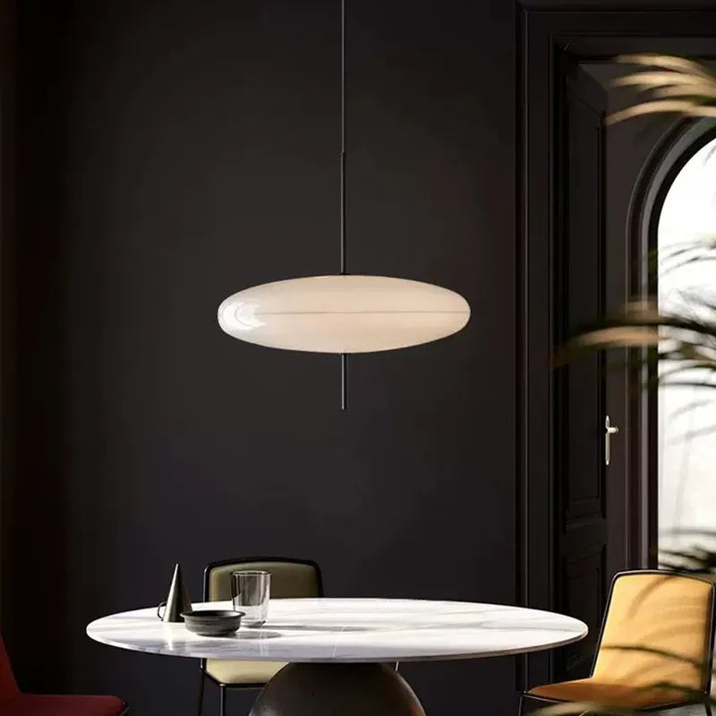 Moderne UFO-Pendelleuchte LED – Minimalistische Hängelampe in Schwarz und Weiß - Unique Outlet