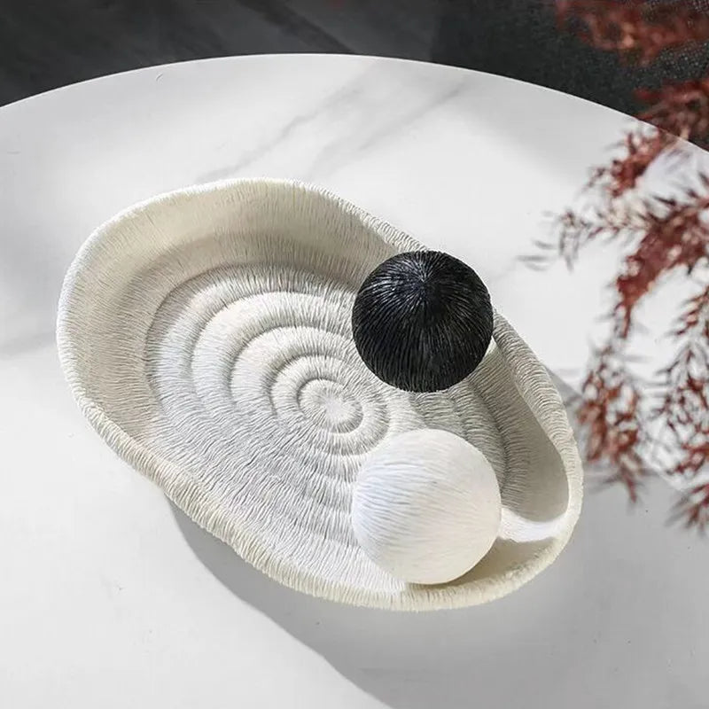 Designer Harzschale in Naturinspirierter Formgebung - Unique Outlet