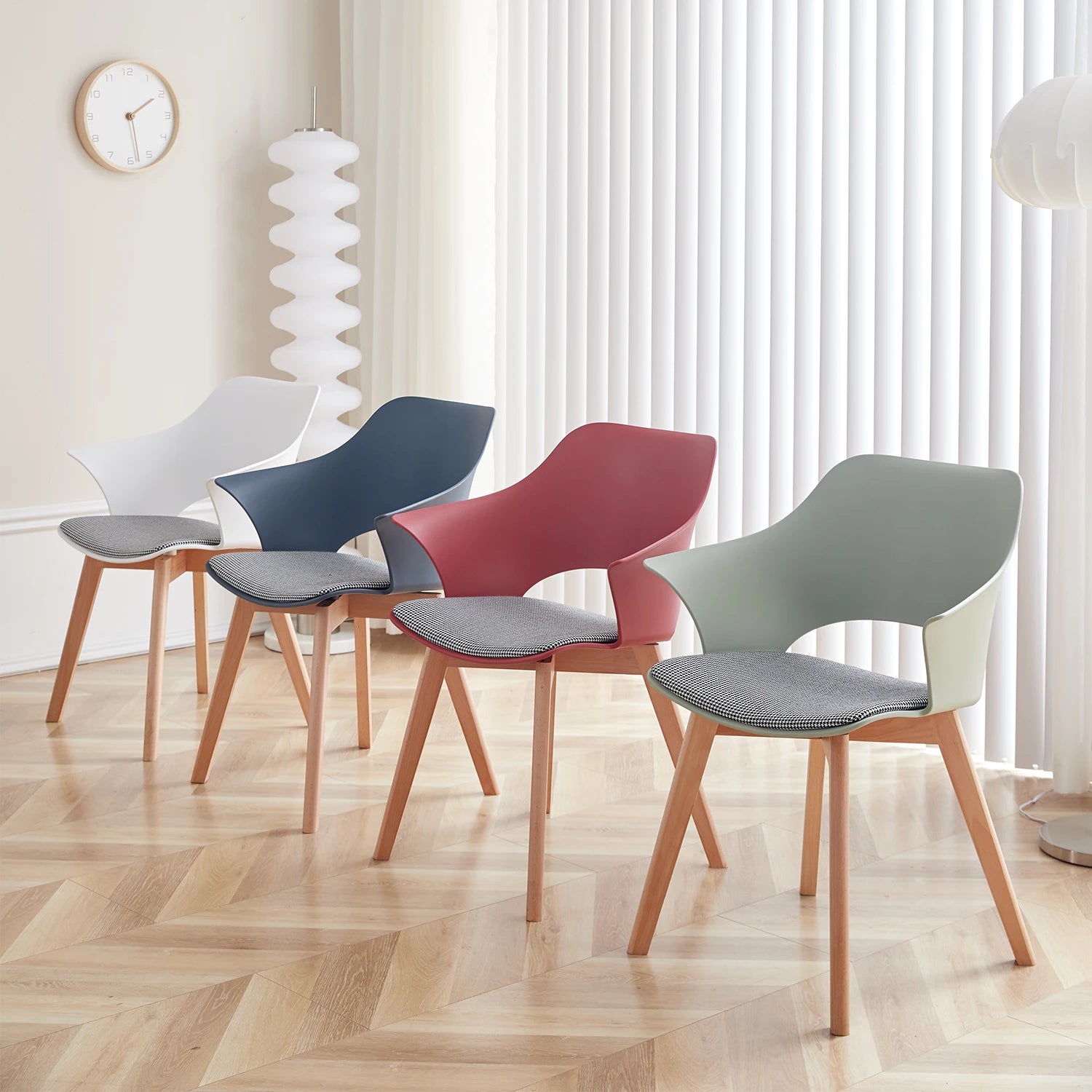 4er-Set Moderne Esszimmerstühle mit Polsterung im Retro-Stil - Unique Outlet