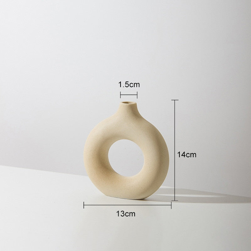 kreisförmige Donut Vase aus Keramik - Unique Outlet