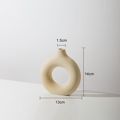 kreisförmige Donut Vase aus Keramik - Unique Outlet