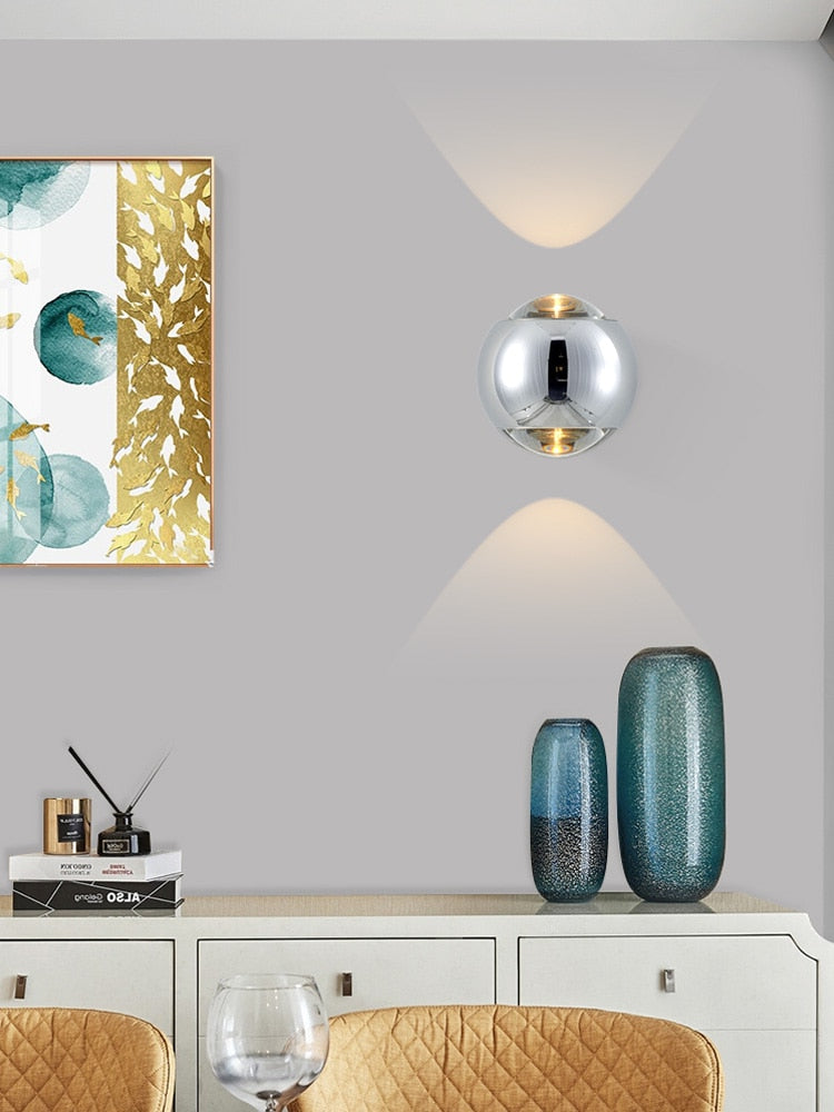 Moderne LED Messing-Kupfer-Luxus-Wandleuchte mit klarem Kristallglas - Für Schlafzimmer, Wohnzimmer & Sonnenuntergangsprojektion - Unique Outlet