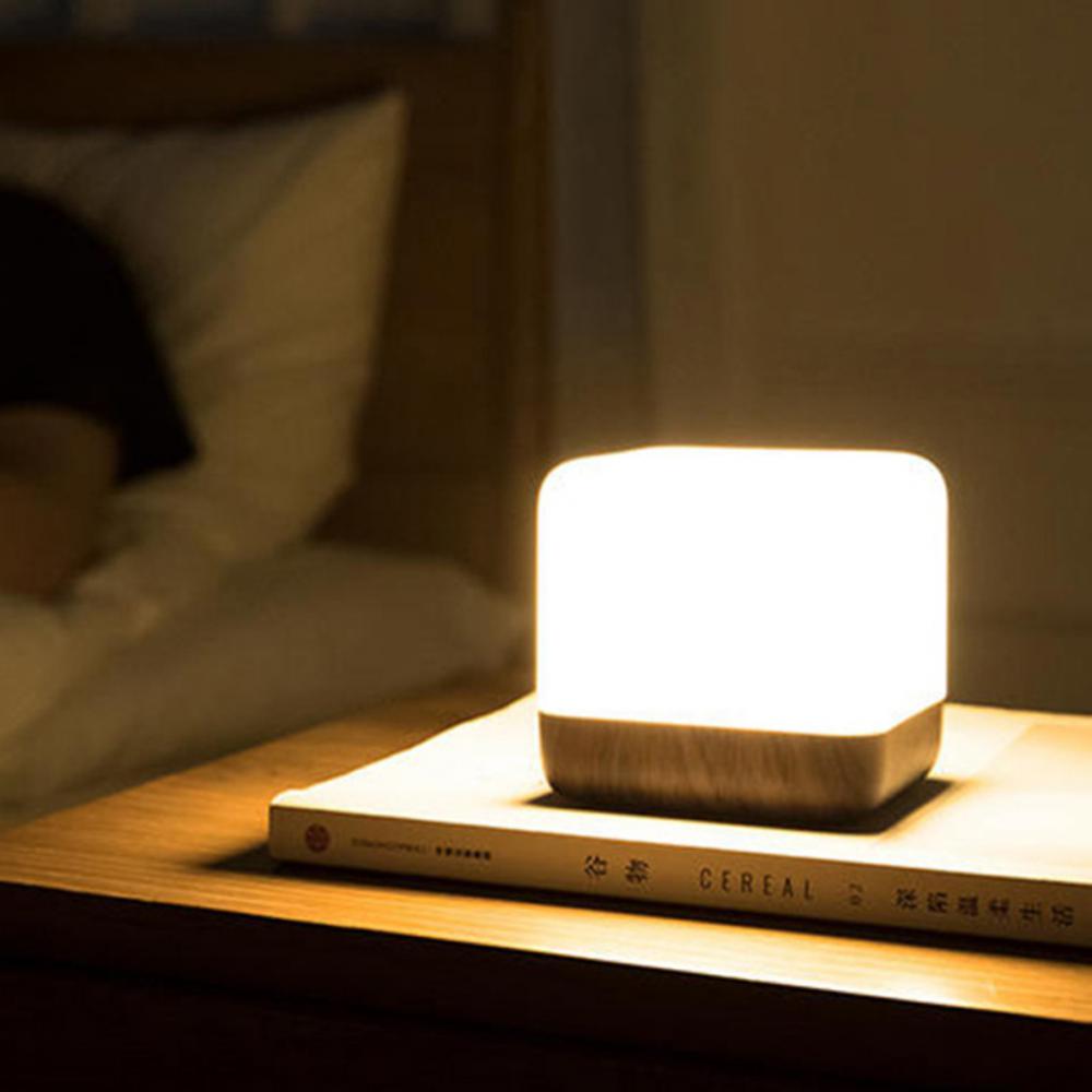 LED Tischlampe(Umdrehfunktion)  mit automatischer Timing-Funktion und USB-Aufladung - Unique Outlet