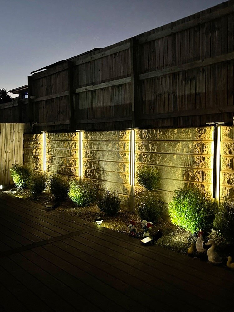 Moderne wasserdichte LED Wandleuchte für den Außenbereich - Unique Outlet